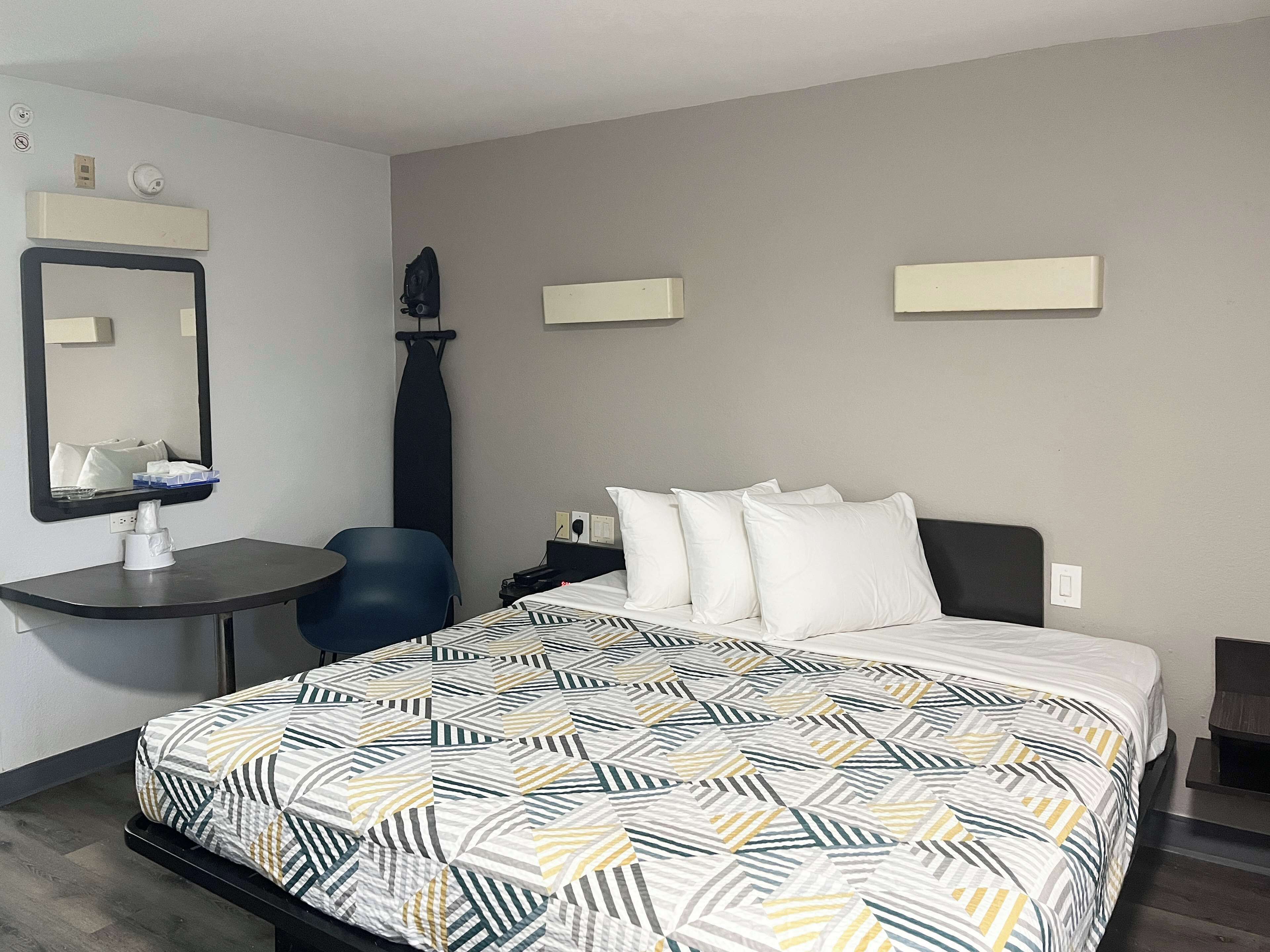 Free WiFi, bed sheets