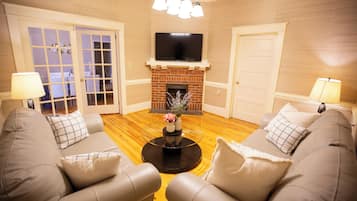 Smart TV, video games