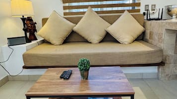 House, 1 Bedroom, Smoking, Balcony | Living area