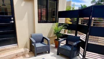 Casa, 1 habitación, para fumadores, balcón | Exterior