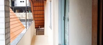 Corner of the wise flat 01