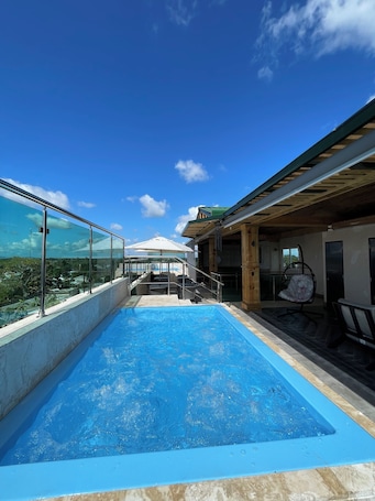 Pool. APARTA HOTEL FERREYRA EN Sabana Grande de Boya