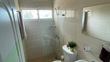 Håndklær, såpe og toalettpapir