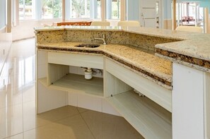 Interior - House with exclusive beach - Angra Dos Reis (Tartaruga)