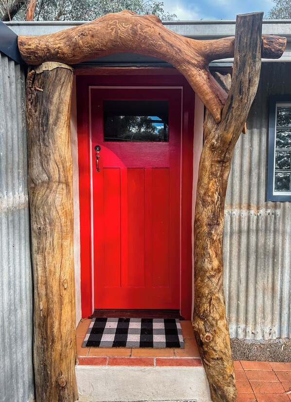 تفاصيل الفندق من الخارج