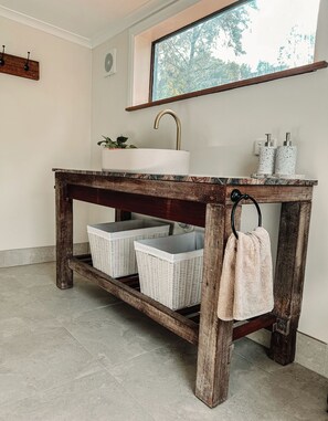 Shower, eco-friendly toiletries, hair dryer, towels