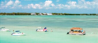 At The Sandbar: Ocean View, Htd Pool, Free Dockage, GameRoom, EV Charger