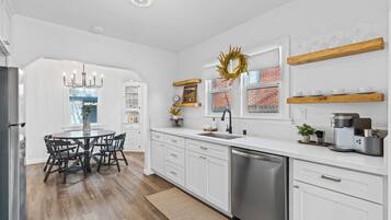 Microwave, oven, stovetop, dishwasher