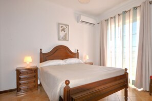 4 soverom, strykejern/-brett, wi-fi (inkludert) og sengetøy