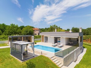 Opvarmet pool