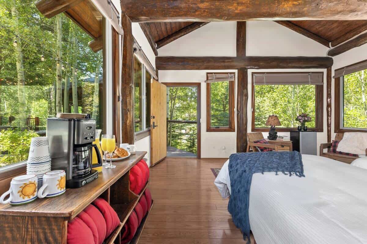 6 chambres, fer et planche à repasser, Wi-Fi gratuit, draps fournis