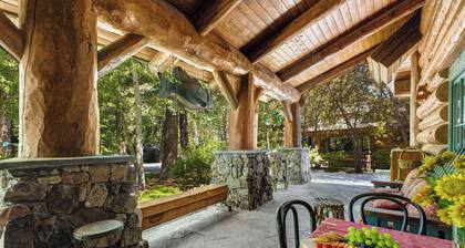 Abode at Silvertip | Sweeping Estate with 4 Cabins