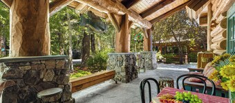 Abode at Silvertip | Sweeping Estate with 4 Cabins