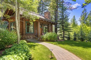 Exterior - Abode at Silvertip | Sweeping Estate with 4 Cabins (Ketchum)
