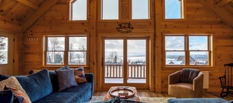 Winterfell | Snowmobile, close to Saddleback, and Rangeley Lake Views!