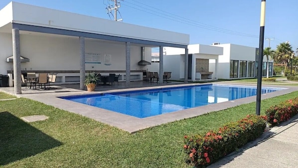Pool