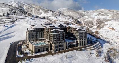 Abode at Deer Valley East, hot tub, pool, resort access, Deer Valley