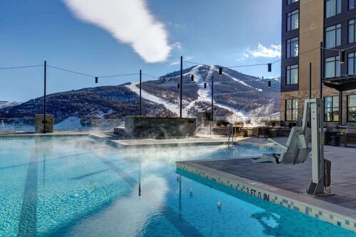 Abode at Deer Valley East, hot tub, pool, resort access, Deer Valley