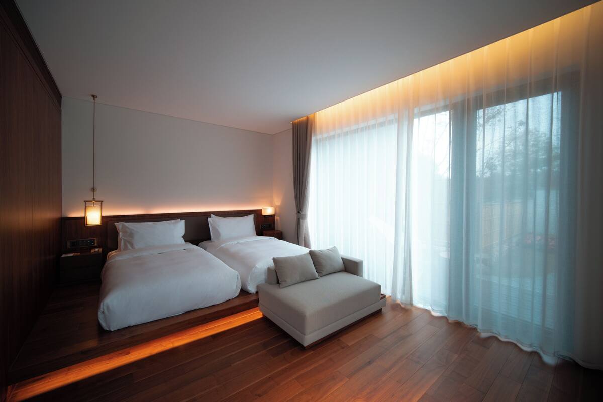 Phòng Suite, quang cảnh đồi núi | Bộ đồ giường cao cấp, chăn bông, nệm cao su hoạt tính (memory foam) 