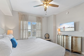 2 bedrooms, iron/ironing board, free WiFi, bed sheets - Gulf Views⛱️- Pools-Walk to Restaurants⛱️ Walk to Beach- Wave Whisper🔆 (Miramar Beach)
