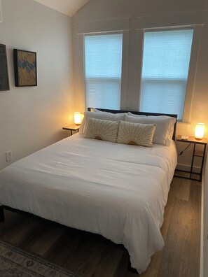 1 室のベッドルーム、アイロン / アイロン台、WiFi、ベッドシーツ