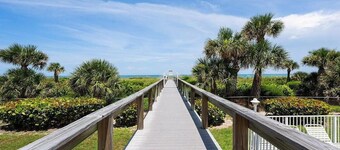 Enchanting 2-Bedroom Ground Floor Beach Condo at Cape Canaveral WiFi & AC