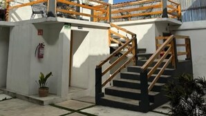 Classic Double Room, Garden View | Ruang tamu