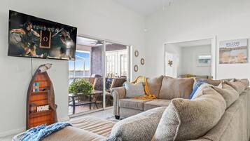 Smart TV, video games