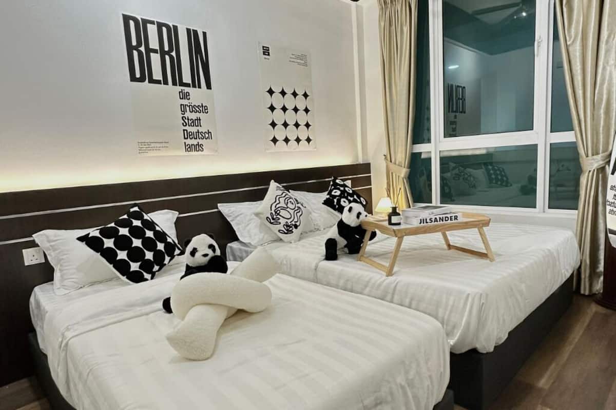 Superior Apartment, 2 Bedrooms, Balcony, City View | 5 bedrooms, desk, soundproofing, free cribs/infant beds