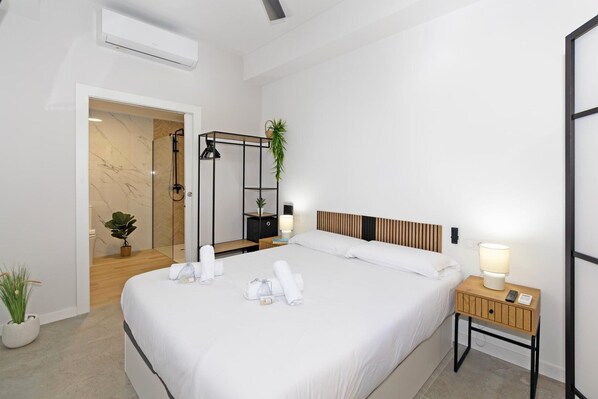 1 bedroom, iron/ironing board, internet, bed sheets - GuestReady - Modern Central Studio in Valencia (Valencia)