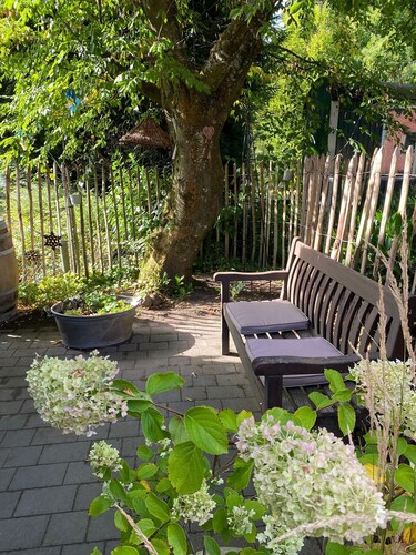 Ferienwohnung 'An Der Berkelquelle' mit privater Terrasse, Gemeinschaftsgarten und Wi-Fi