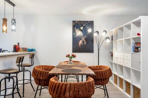 Dining - 'Black Forest Loft Königsfeld' with Wi-Fi (Königsfeld im Schwarzwald)