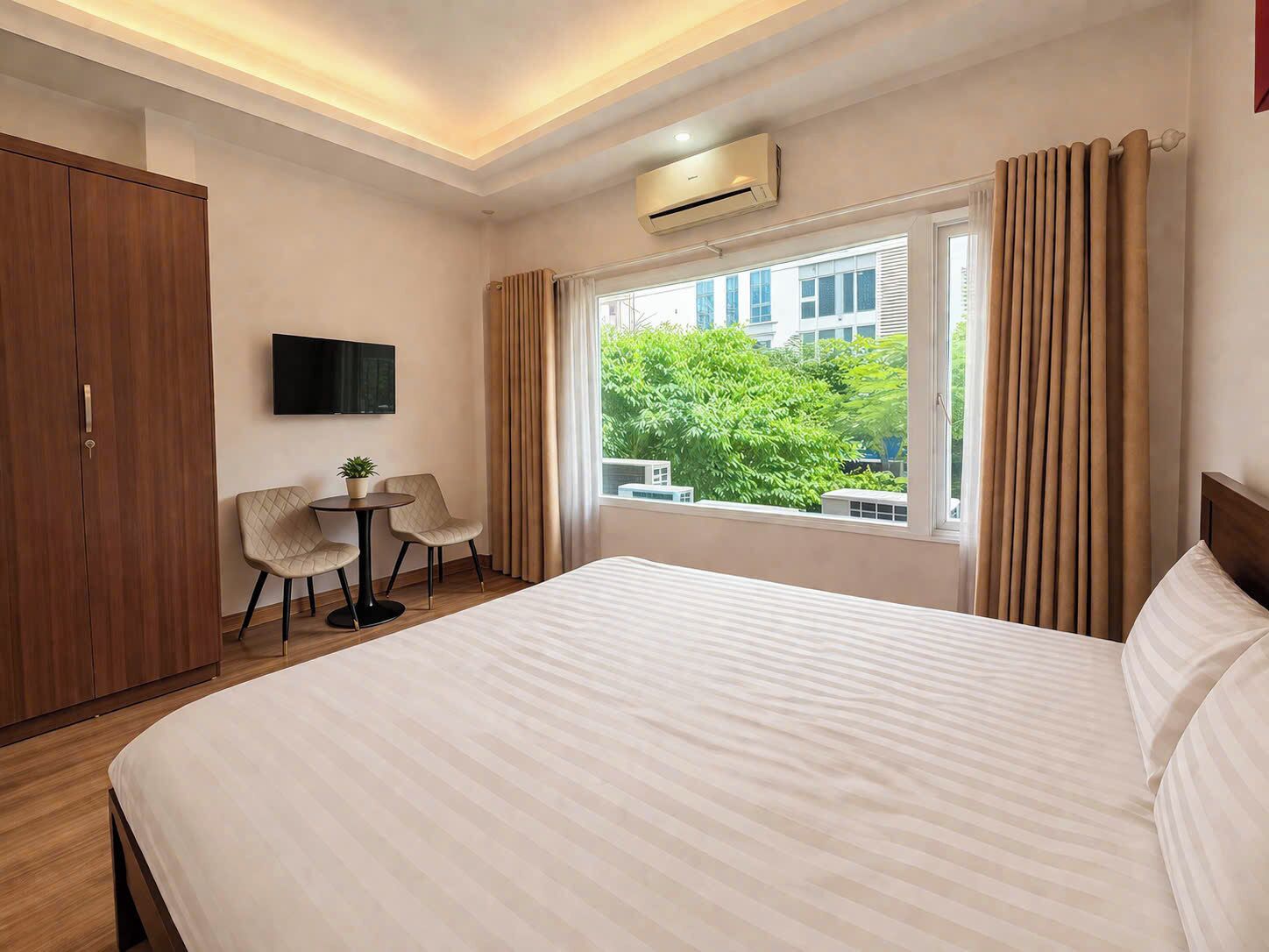 Panoramic Apartment | Iron/ironing board, free WiFi, bed sheets