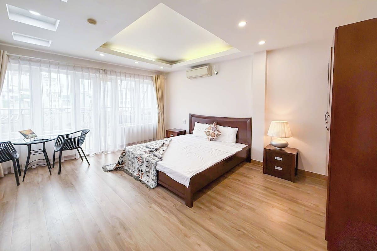 Panoramic Room