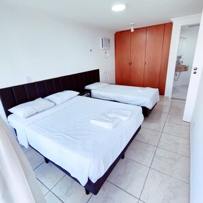 Appartamento | 1 camera, tende oscuranti, ferro/asse da stiro, Wi-Fi gratuito