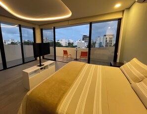 1 bedroom, iron/ironing board, travel cot, free WiFi
