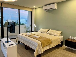 1 bedroom, iron/ironing board, travel cot, free WiFi