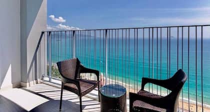 Cozy condo with fitness room, WiFi in lovely Nha Trang