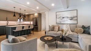 Smart TV, fireplace, stereo, offices