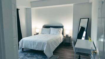 1 soverom, strykejern/-brett, wi-fi og sengetøy