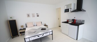 Paul Bert4 ( Household expenses included)