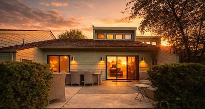 Monthly Discounts Pet Friendly 2 King Suites on Golf Course W/ Beautiful View!