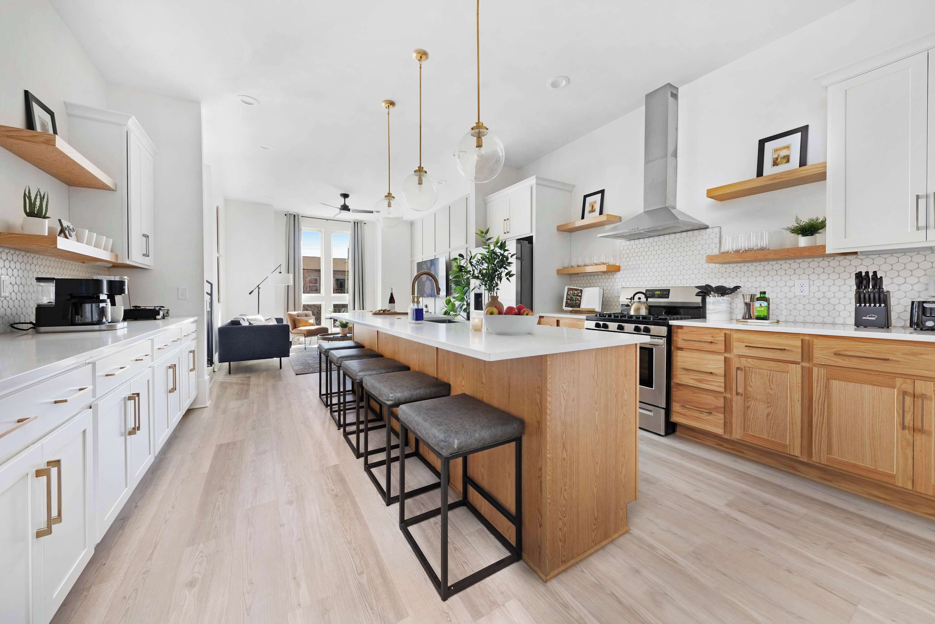 冰箱、微波炉、烤箱、炉灶