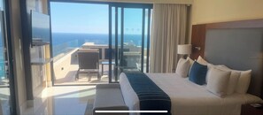 3 bedrooms, in-room safe, desk, iron/ironing board - This stunning 3-bedroom penthouse offers luxury living with breathtaking views. (San José del Cabo)