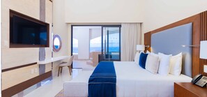 3 bedrooms, in-room safe, desk, iron/ironing board - This stunning 3-bedroom penthouse offers luxury living with breathtaking views. (San José del Cabo)