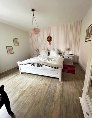 8 slaapkamers, wifi