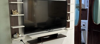 Charming 3-bedroom bungalow with WiFi and AC in gorgeous Chennai