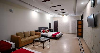 Capri Inn Guest House