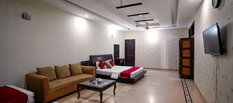 Capri Inn Guest House