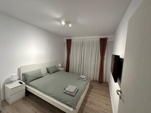 Apartment, 1 Bedroom, Smoking, Balcony